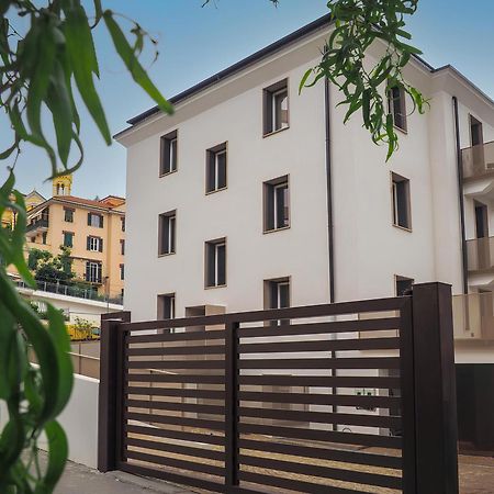 Domus Varazze Esterno foto